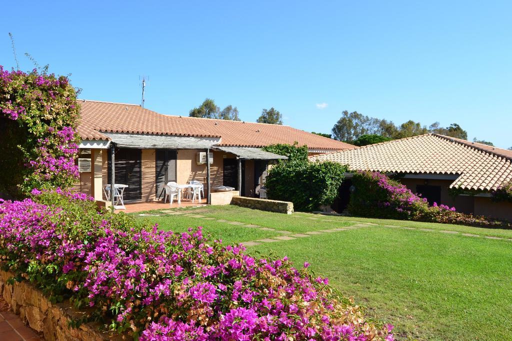 Residence Porto Mannu Palau Exterior photo